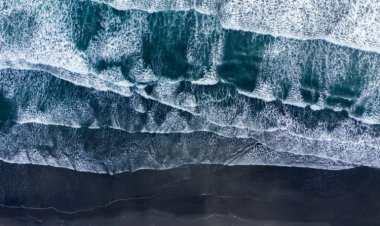 Ученые МГУ с коллегами создали новую модель геологического строения Северного Ледовитого океана