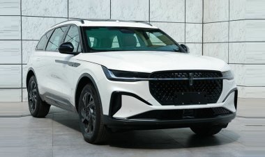 Lincoln Nautilus второго поколения показался на снимках без маскировки