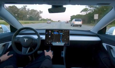Веха с прорехой: Tesla де-факто выпустила коммерческий релиз «полного автопилота» FSD