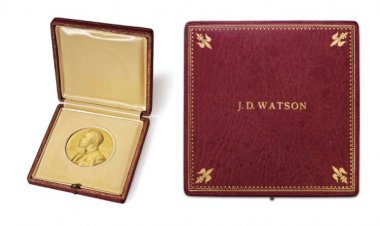 Первооткрыватель структуры ДНК продал свою медаль с аукциона