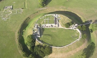 Огромный средневековый дворец XII века найден в Англии