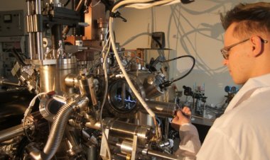 Золотая прослойка всего в один атом сделала сверхпроводящие пленки стабильнее и увеличила их рабочую температуру