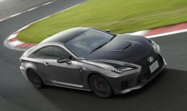 Lexus обновил купе RC и RC F: изменённый салон, а техника прежняя