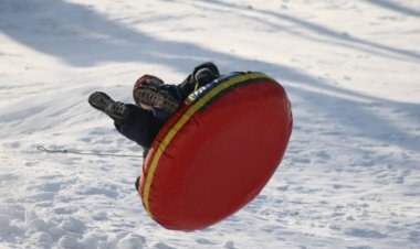 Травматолог назвал «ватрушки» и пиротехнику самыми опасными новогодними развлечениями
