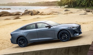 Вместо Skoda Octavia: в России будут официально продавать лифтбек Changan Uni-V