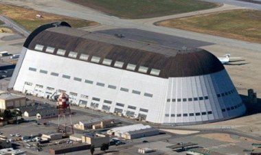 Google арендовал авиабазу НАСА