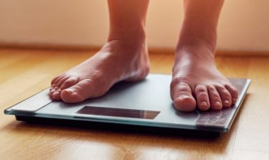 Диетолог объяснил важность регулярного взвешивания контролем веса и коррекцией рациона