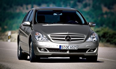 Могли, но не сумели: Mercedes R-Class