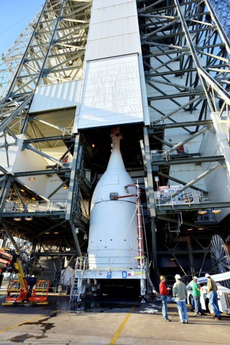 Новое космическое судно «Орион» прибыло на мыс Канаверал