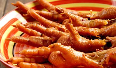 Лапы, шея и некоторые другие части курицы могут спровоцировать рак