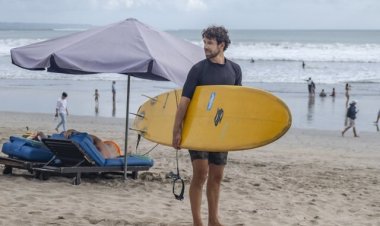 Власти Бали начнут взимать $10 с иностранных туристов