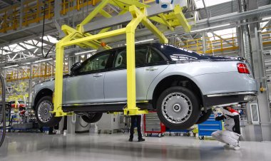 Корпорация «Газпром» частично выкупит премиальный автомобильный бренд Aurus