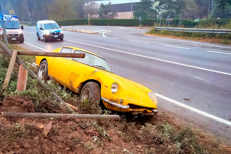 60-летний житель Италии разбил редчайший Ferrari 275 GTB, который оценивают в три миллиона долларов