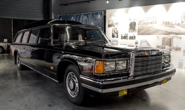 «Черный доктор» — медицинский ЗИЛ или катафалк?