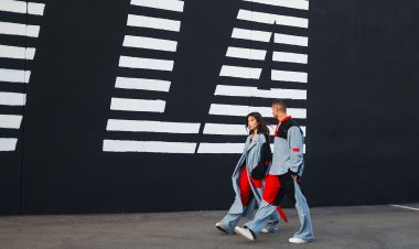 Nissan посвятил своим спорткарам домашнюю одежду