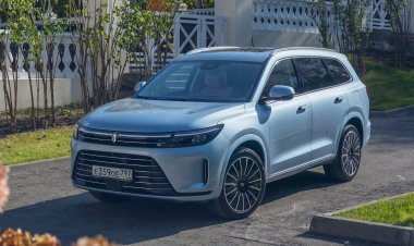 Тест AITO M7. Гостиная на колесах от Huawei