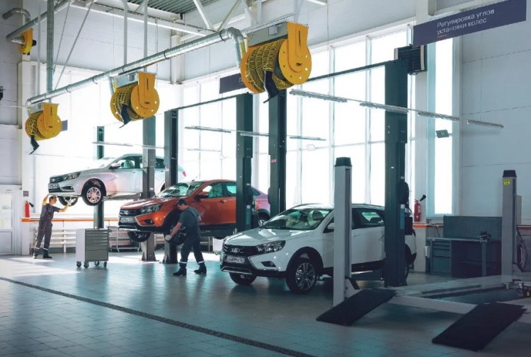 АвтоВАЗ существенно снизил цены на плановое обслуживание Lada