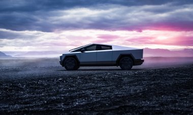 Электропикапы Tesla Cybertruck можно будет купить в России за 12 миллионов рублей