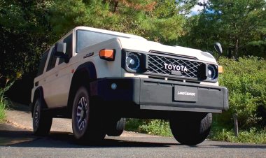 В Сети показали полноразмерный макет Toyota Land Cruiser 70 из пенопласта