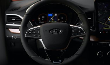 Владельцы Lada Vesta NG пожаловались на проблемы с приборной панелью