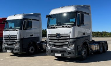 В России начали продавать китайские тягачи Mercedes-Benz Actros