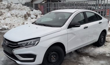 АвтоВАЗ стал выпускать упрощенные Vesta NG без подушек безопасности