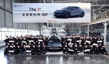 В Китае встал на конвейер недорогой седан Zeekr 007
