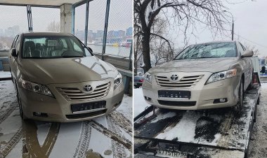 В России выставили на продажу новую Toyota Camry XV40: цена удивила