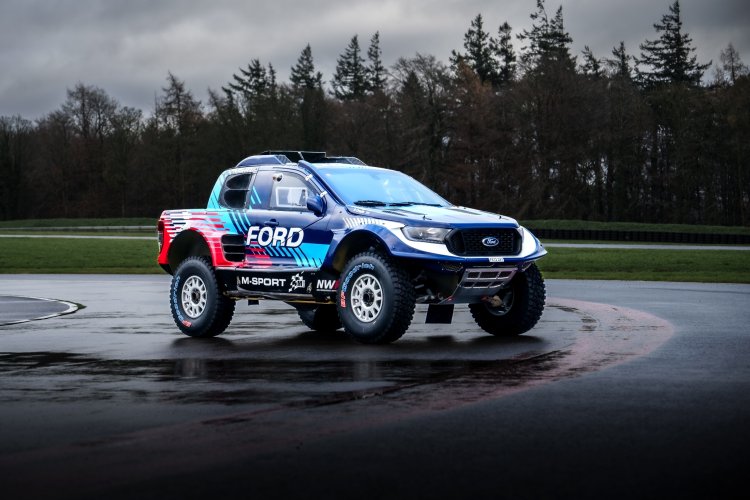 Компания Ford показала гоночный внедорожный пикап Ranger для ралли «Дакар»