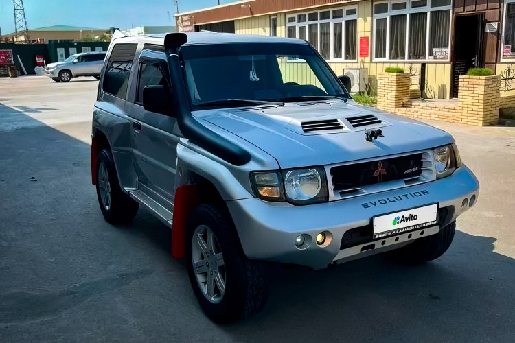 В России продают Mitsubishi Pajero Evolution за 1,25 миллиона рублей