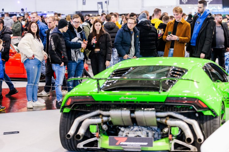 Тюнинг по-немецки: невероятные машины мотор-шоу в Эссене