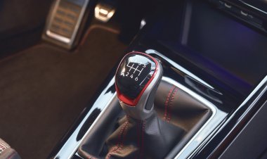 Volkswagen объяснил отказ от «механики» на обновленном Golf GTI