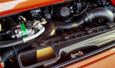 В Porsche считают, что Евросоюз передумает запрещать ДВС