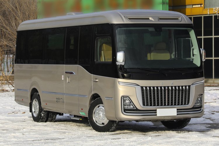 Представлен люксовый автобус Hongqi для партийной элиты Китая