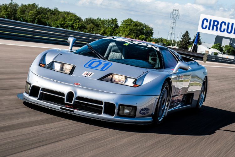 Гоночные гиперкары: Bugatti, Pagani и Koenigsegg в спортивных ливреях