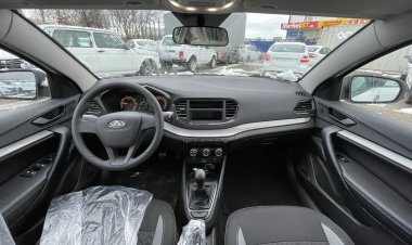 Дилер Lada пожаловался на провал продаж упрощенных Vesta NG