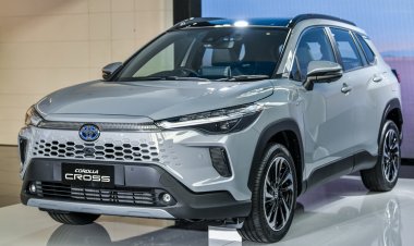 Toyota начала продажи обновленного кроссовера Corolla Cross