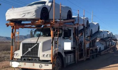 Вышедший из тюрьмы житель США угнал автовоз, груженный новыми Chevrolet Corvette