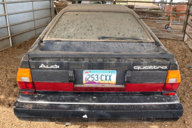 В США продают спорткар Audi Quattro 1983 года, который более 20 лет пылился в заброшенном амбаре