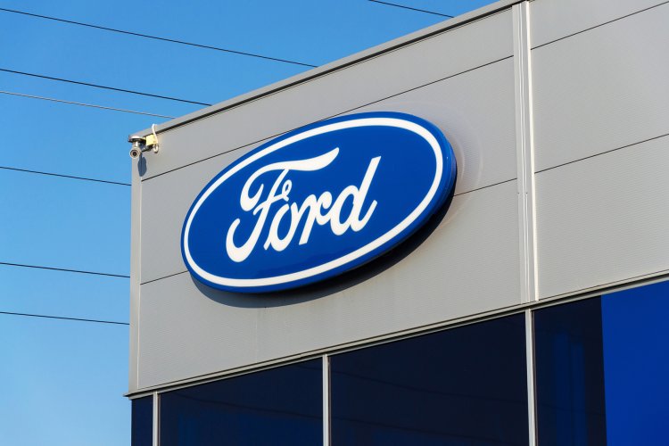 Ford готов работать с соперниками, чтобы противостоять китайцам