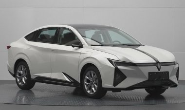 Китайцы сорвали премьеру странного седана Dongfeng-Honda