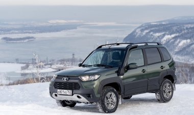 АвтоВАЗ упростил самую дорогую Lada Niva Travel и снизил цену