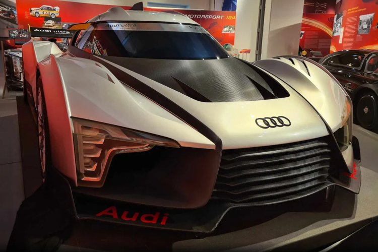 В Сети показали макет суперкара Scorpion, который Audi хотела сделать серийным