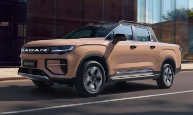 Geely показала мощный полноприводный пикап с динамикой Tesla Cybertruck