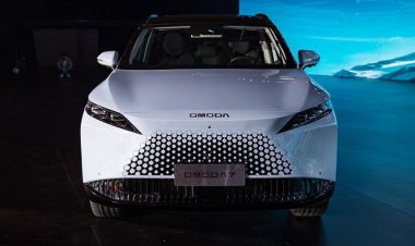 В Китае дебютировал кроссовер Omoda C7, который ждут в России