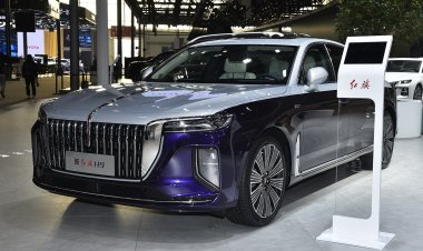 Новый cедан Hongqi H9 дебютировал с полным приводом, автоматом и V6