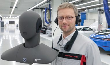 За акустику в автомобилях Porsche отвечает бестелесный манекен