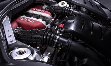 Ferrari не станет добавлять турбонаддув двигателю V12