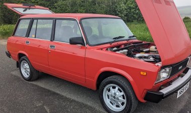 В Великобритании за бесценок продали универсал ВАЗ-2104 с турбодвигателем Saab