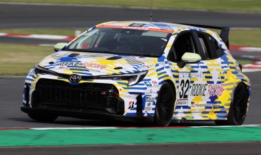 Компания Toyota показала доработанную GR Corolla с водородным ДВС